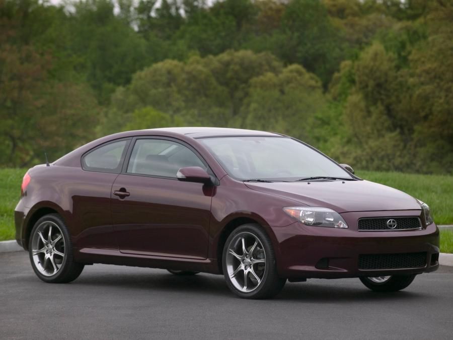  Scion tC 2005 года  (фото 129 из 130)
